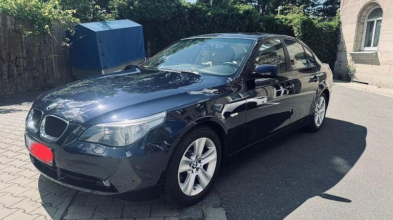 Blau Gebraucht 2004 BMW 530 Limousine | 6.500 € (Guter Preis) - Bild 1/4