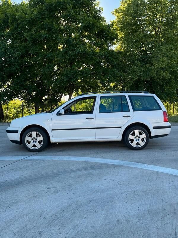 Weiß Gebraucht 2003 VW Golf IV Kombi | 1.300 € (Fairer Preis) - Bild 1/4
