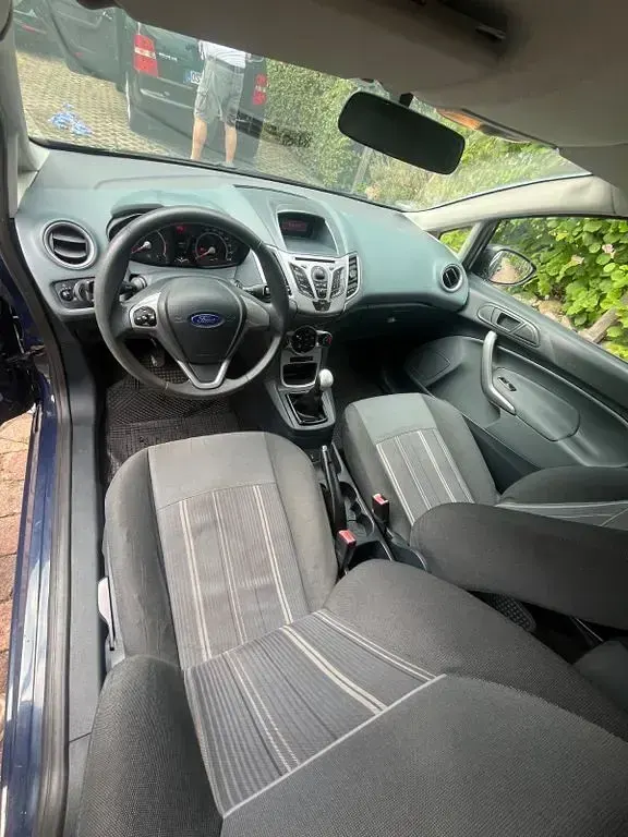 Gebraucht Ford Fiesta 90 PS (66 kW) 2009 Blau Limousine