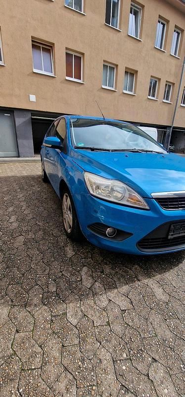 Gebraucht Ford Focus 101 PS (74 kW) 2008 Blau Limousine