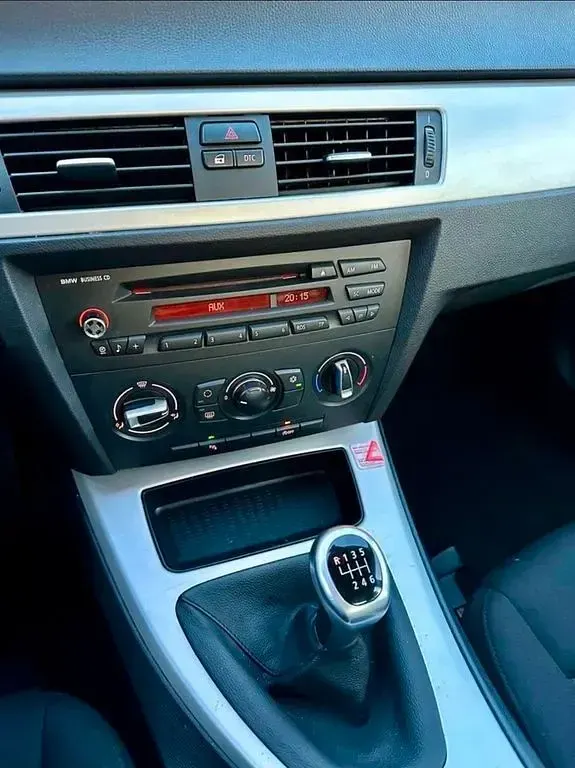 Brugt BMW 318 143 HK (105 kW) 2009 Sort Sedan