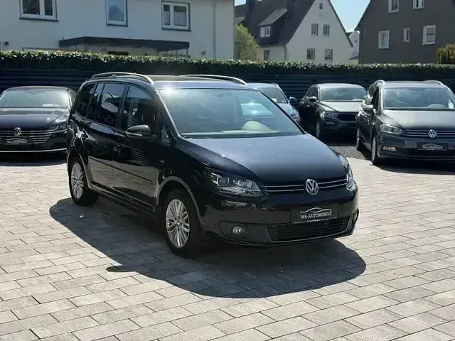 Gebraucht VW Touran Cup 140 PS (102 kW) 2015 Schwarz Van / Kleinbus