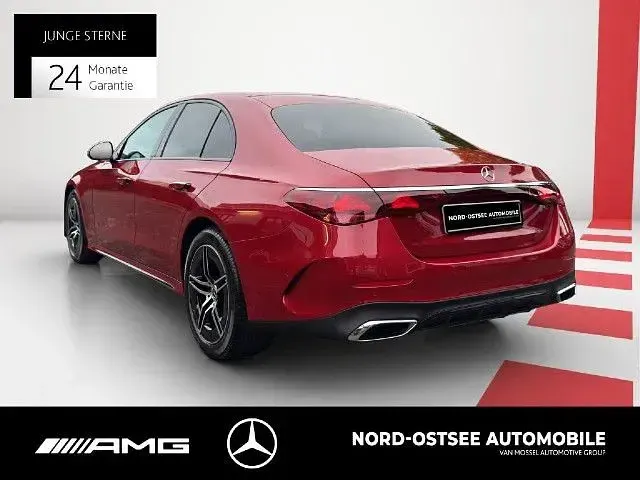 Gebraucht Mercedes E200 AMG 204 PS (150 kW) 2024 Manufaktur lack manufaktur pat Limousine