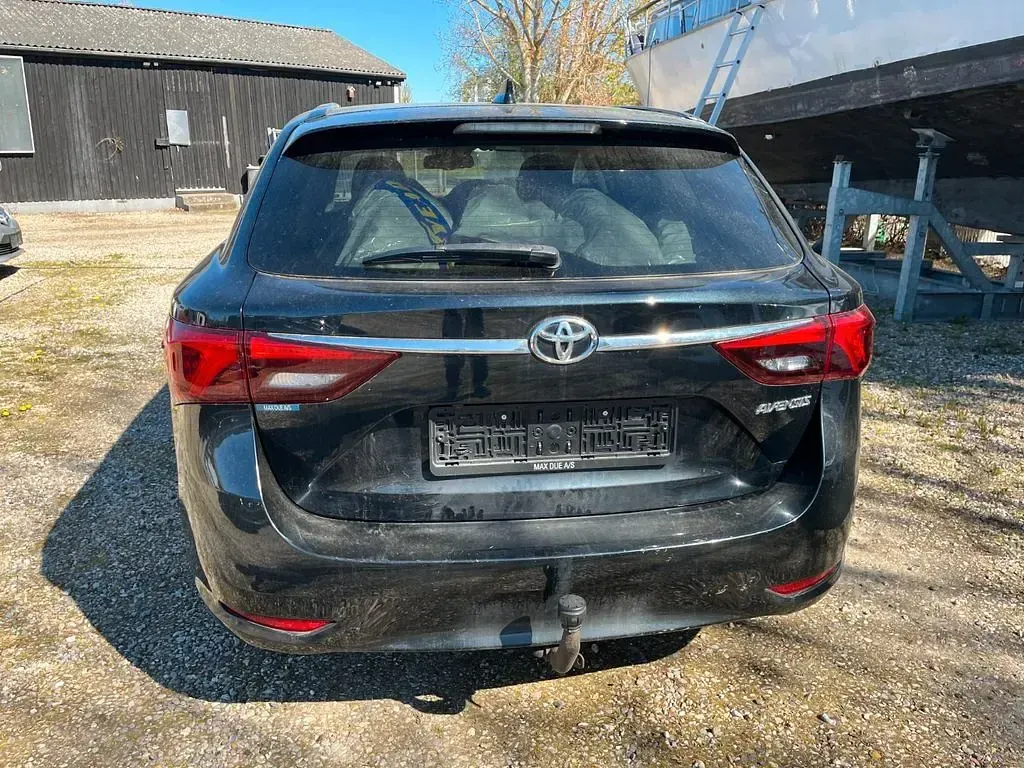 Gebraucht Toyota Avensis 147 PS (108 kW) 2017 Grau Limousine