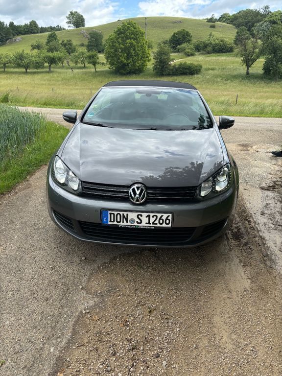 Grau Gebraucht 2013 VW Golf Cabriolet Cabrio | 10.900 € (Fairer Preis) - Bild 1/4