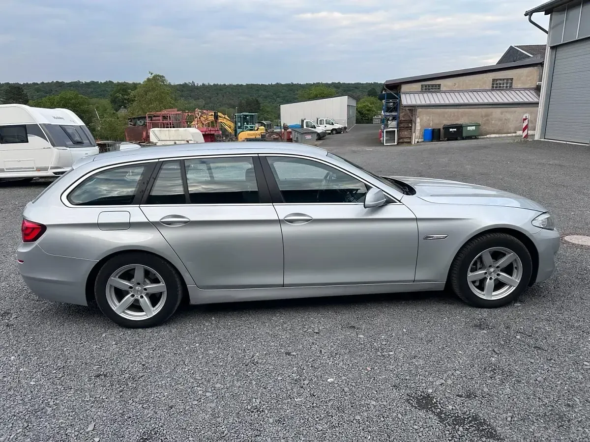 Gebraucht BMW 528 245 PS (180 kW) 2012 Silber Kombi