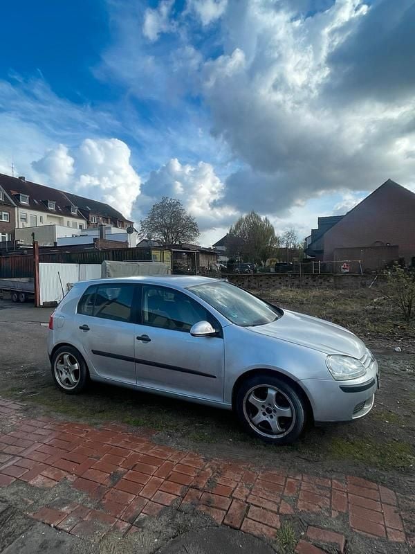 Gebraucht VW Golf V 75 PS (55 kW) 2004 Silber Kleinwagen