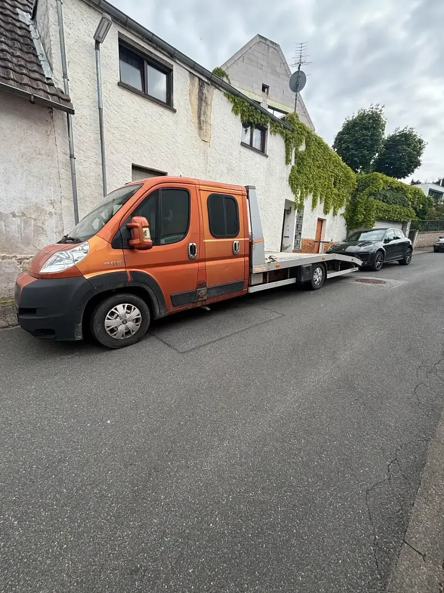 Gebraucht Fiat Ducato 150 PS (110 kW) 2011 Orange Van