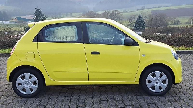 Gebraucht Renault Twingo 71 PS (52 kW) 2015 Gelb Kleinwagen