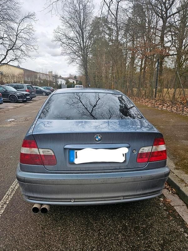 Gebraucht BMW 325 192 PS (141 kW) 2001 Blau Limousine