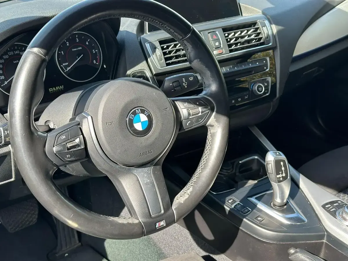 Gebraucht BMW 120 M Sport 190 PS (139 kW) 2015 Andere farben Kleinwagen