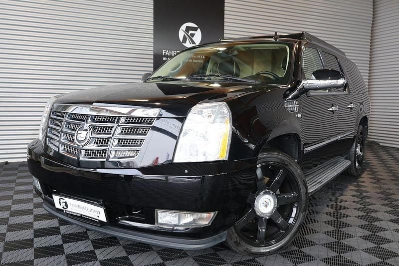 Gebraucht Cadillac Escalade 409 PS (300 kW) 2012 Schwarz SUV