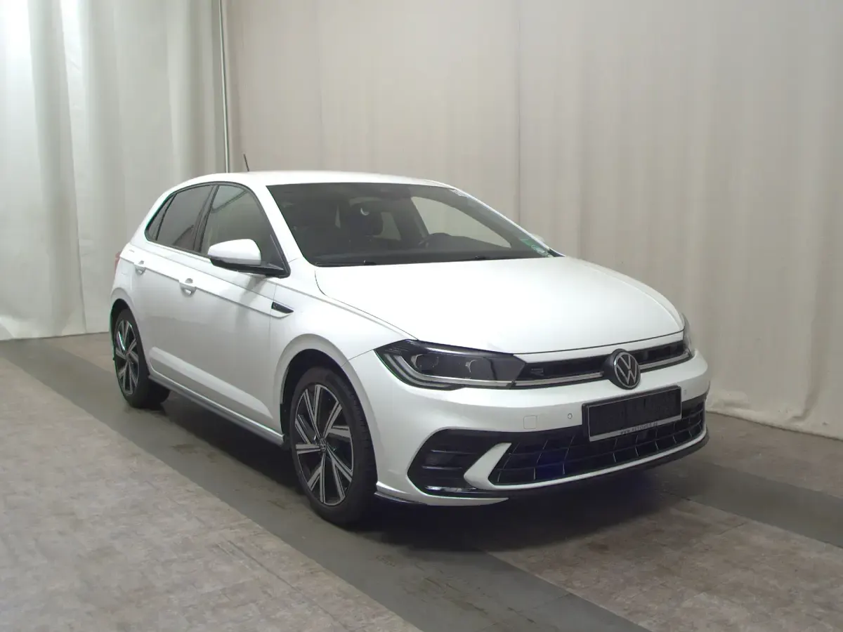 Gebraucht VW Polo R-line 110 PS (80 kW) 2022 Weiss Kleinwagen