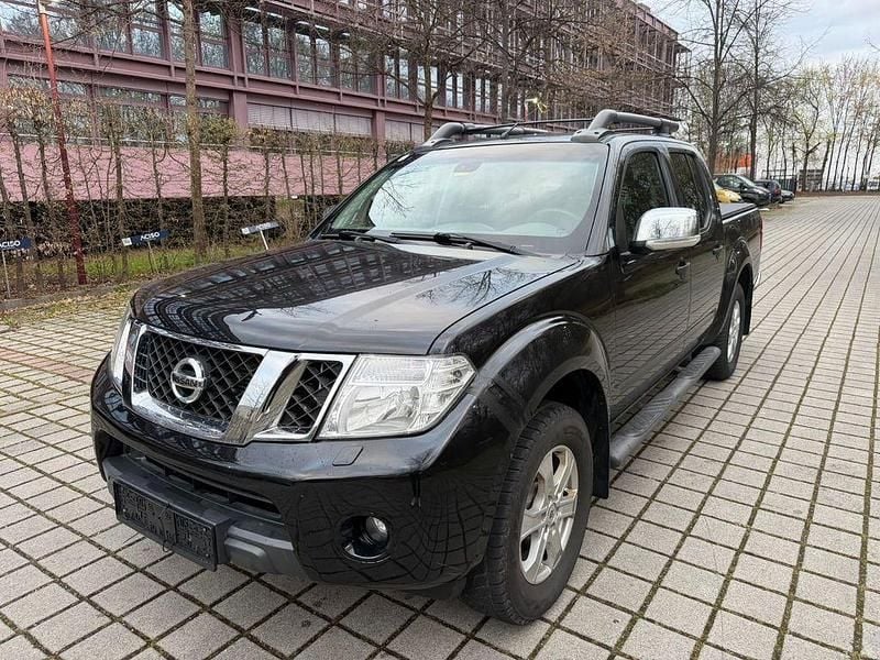 Gebraucht Nissan Navara 190 PS (139 kW) 2012 Schwarz Pickup