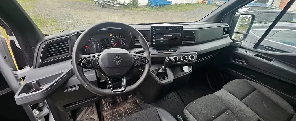 Gebraucht Renault Master 150 PS (110 kW) 2025 Weiß Van / Kleinbus
