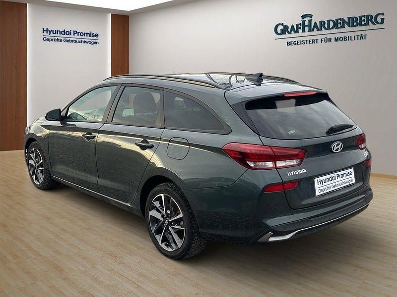 Gebraucht Hyundai i30 Advantage 101 PS (74 kW) 2024 Grün Kombi