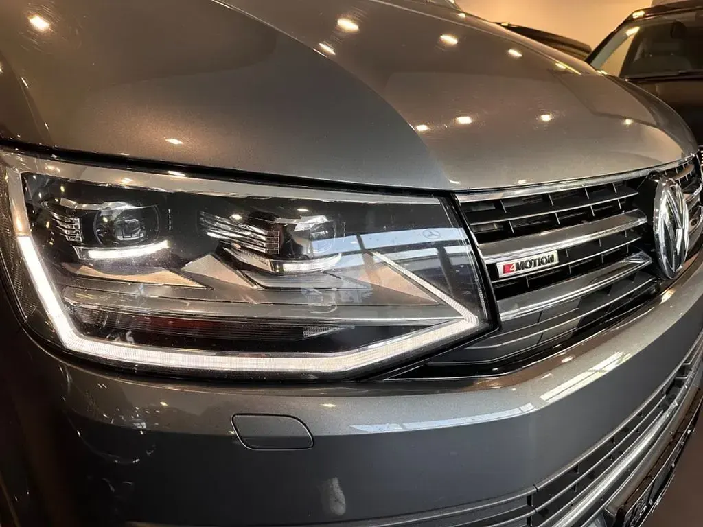 Gebraucht VW Multivan Generation Six 199 PS (146 kW) 2019 Grau Van / Kleinbus