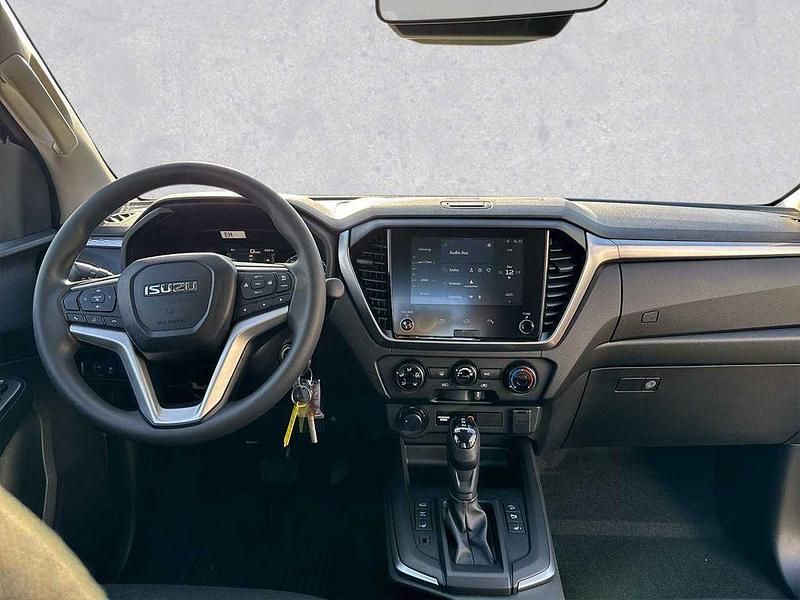Neu Isuzu D-Max 163 PS (119 kW) 2025 Schwarz SUV