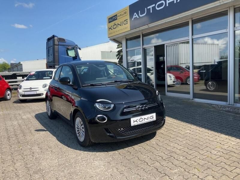 Schwarz Gebraucht 2025 Fiat 500e Red Limousine | 25.789 € (Guter Preis) - Bild 1/4