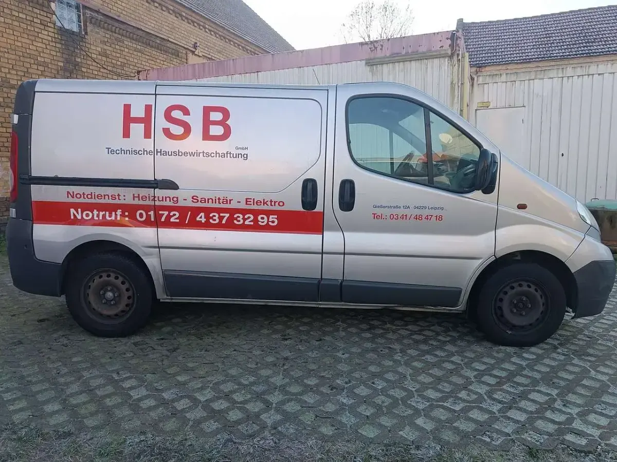 Używany Opel Vivaro 90 KM (66 kW) 2013 Srebrny Minivan