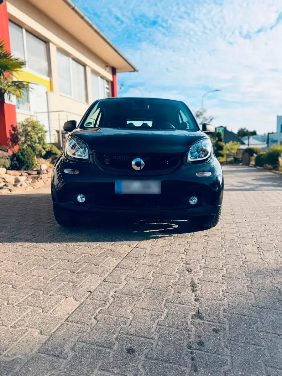 Gebraucht Smart ForTwo Electric Drive 59 kW (81 PS) 2019 Schwarz Coupé