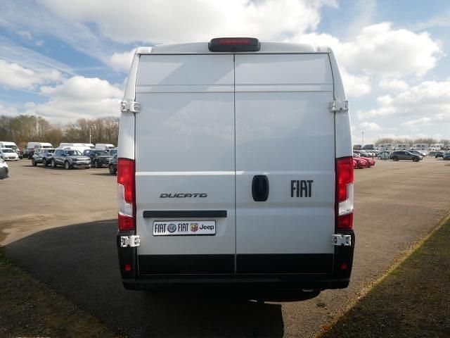 Gebraucht Fiat Ducato 140 PS (102 kW) 2024 Weiß Van
