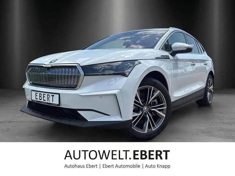 Weiß Gebraucht 2024 Skoda Enyaq iV SUV | 44.980 € (Etwas zu teuer) - Bild 1/4