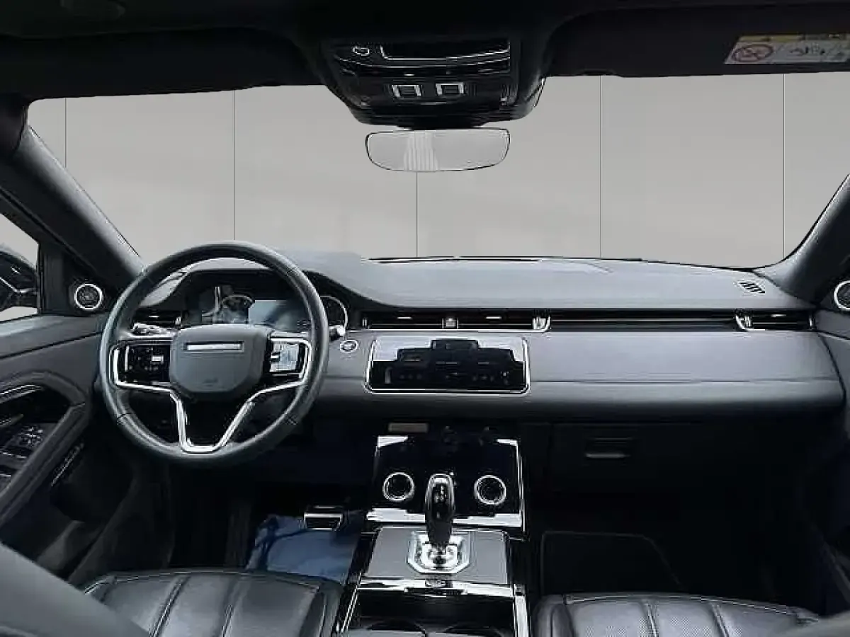 Gebraucht Land Rover Range Rover evoque SE Dynamic 252 PS (185 kW) 2022 Santorini black SUV