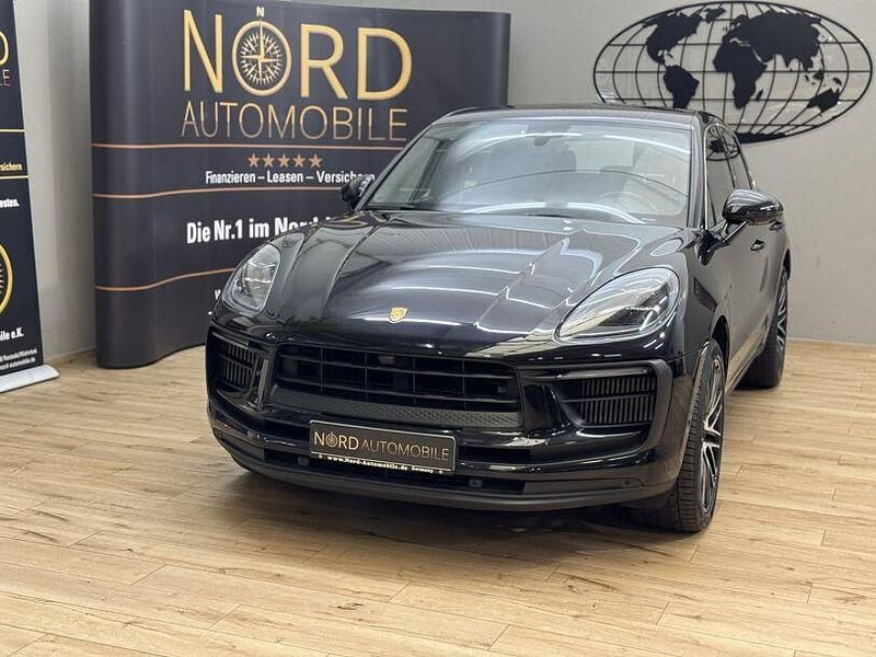 Schwarz Gebraucht 2022 Porsche Macan SUV | 63.890 € (Superpreis) - Bild 1/3