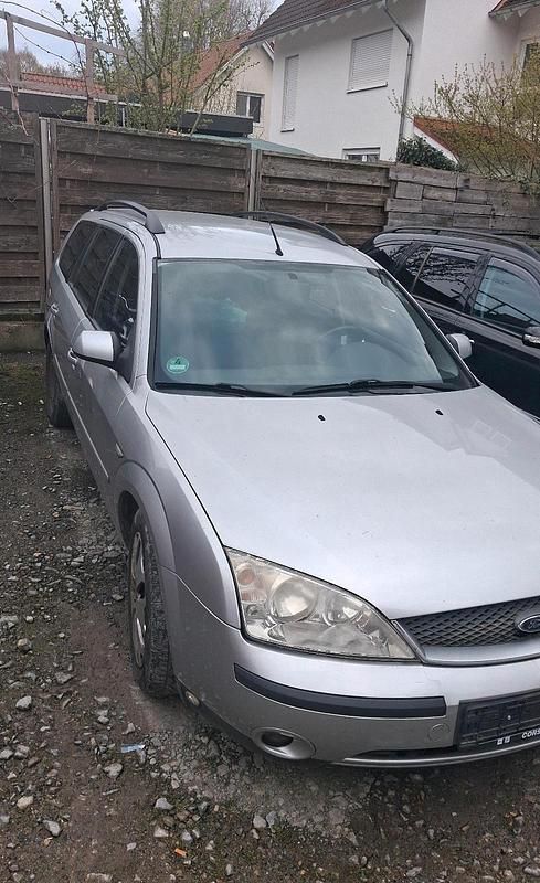 Gebraucht Ford Mondeo 150 PS (110 kW) 2001 Silber Kombi