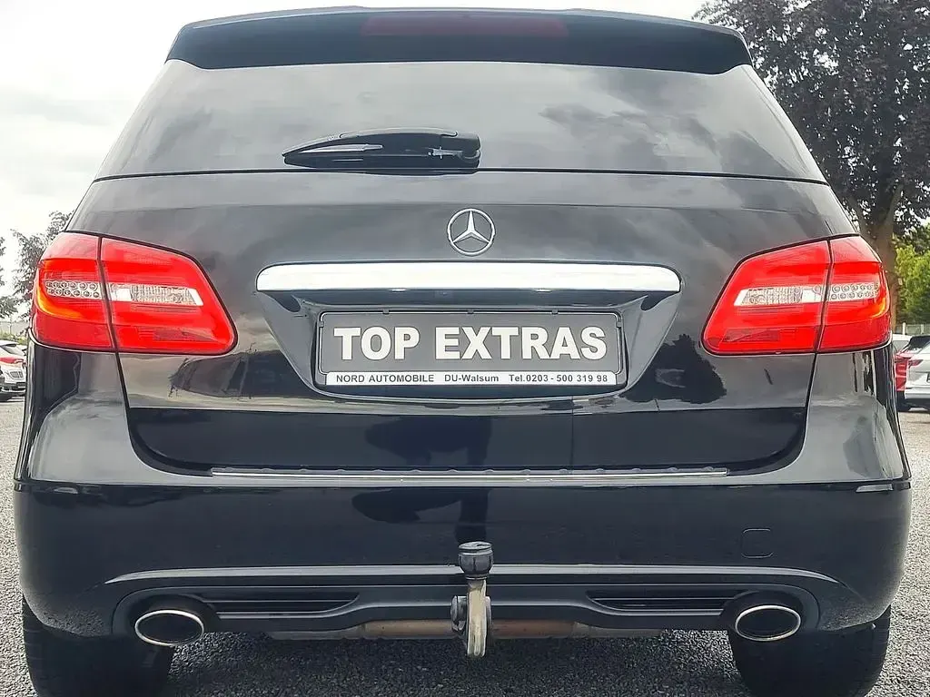 Gebraucht Mercedes B200 136 PS (100 kW) 2014 Schwarz Kleinwagen