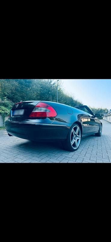 Gebraucht Mercedes CLK200 AMG 184 PS (135 kW) 2007 Schwarz Cabrio