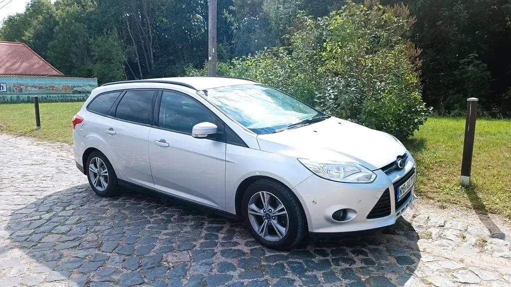 Gebraucht Ford Focus Titanium 140 PS (102 kW) 2014 Grau Limousine