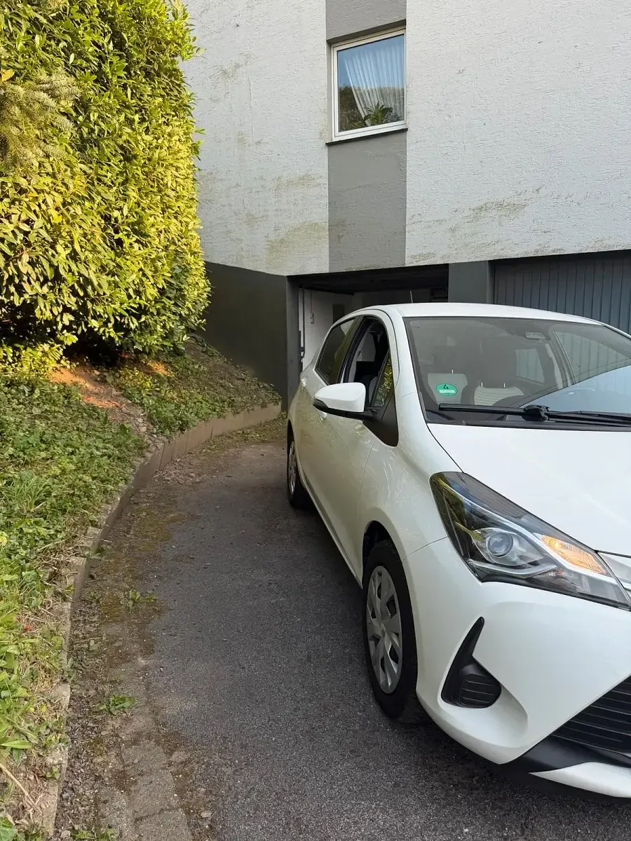 Gebraucht Toyota Yaris 72 PS (52 kW) 2020 Weiß Kleinwagen