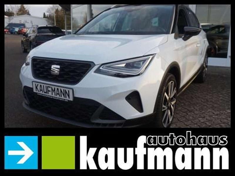 Weiß Gebraucht 2024 Seat Arona Design SUV | 25.290 € (Fairer Preis) - Bild 1/4