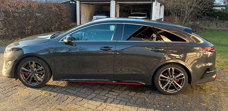 Gebraucht Kia ProCeed GT 204 PS (150 kW) 2022 Grau Kombi