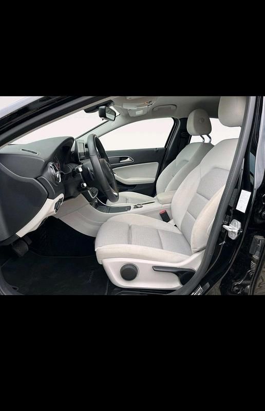 Gebraucht Mercedes A160 Style 102 PS (75 kW) 2017 Schwarz Kleinwagen