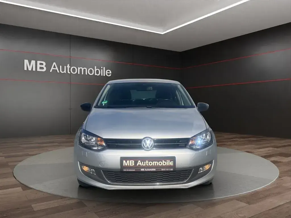 Gebraucht VW Polo Style 86 PS (63 kW) 2012 Reflexsilber Kleinwagen