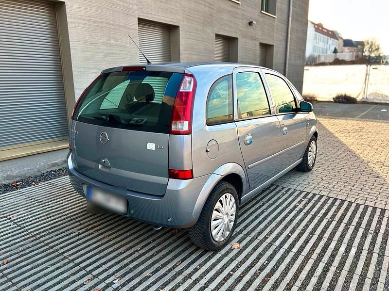 Gebraucht Opel Meriva 101 PS (74 kW) 2005 Silber Van / Kleinbus