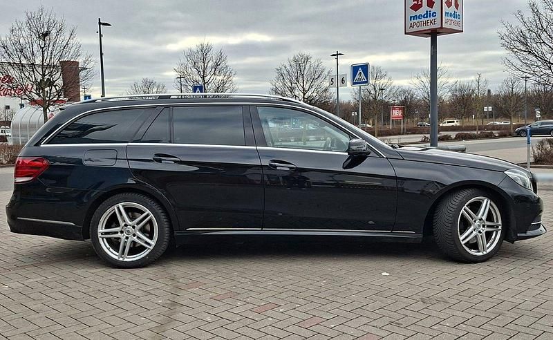 Gebraucht Mercedes E250 Avantgarde 211 PS (155 kW) 2015 Schwarz Kombi