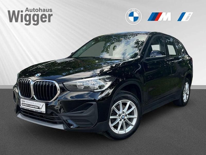 Schwarz ii Gebraucht 2022 BMW X1 Advantage SUV | 23.900 € (Fairer Preis) - Bild 1/4