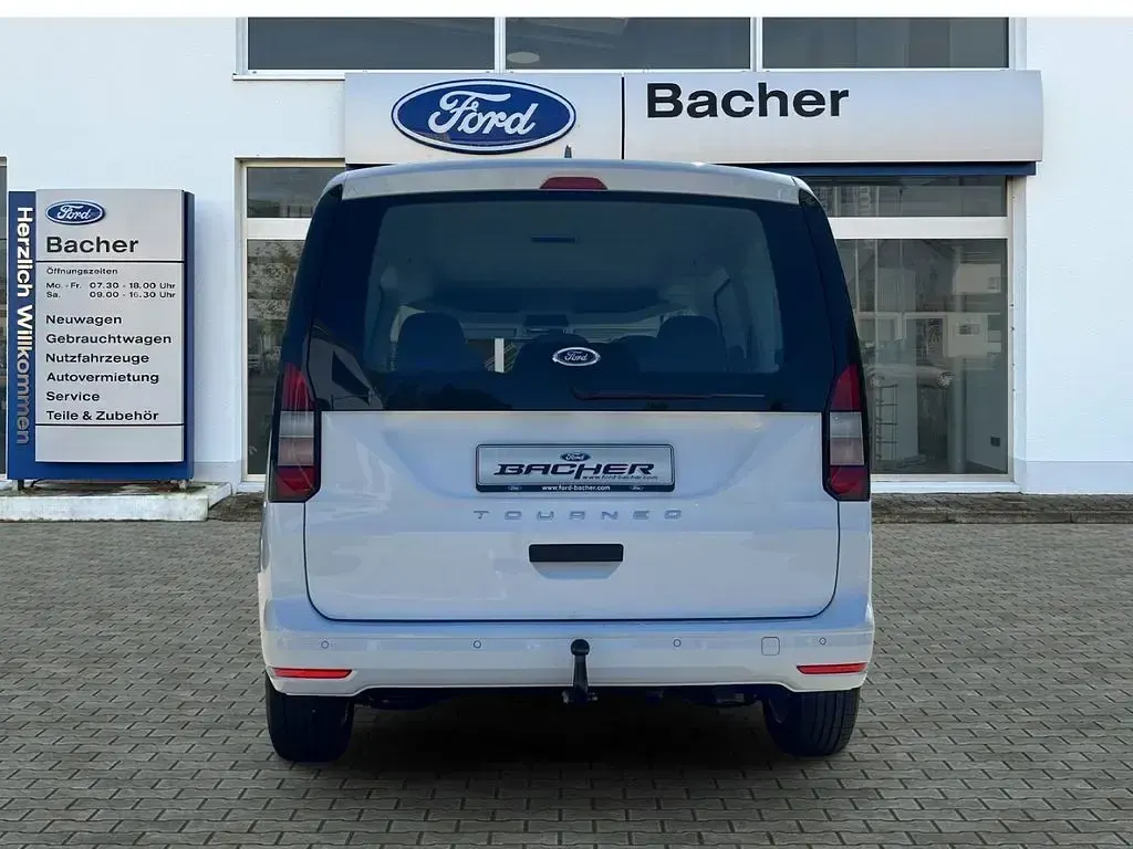 Neu Ford Tourneo Connect Trend 102 PS (75 kW) 2026 Weiß Van / Kleinbus