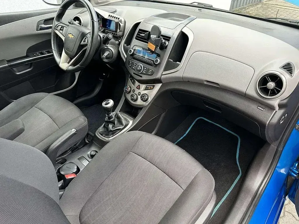 Gebraucht Chevrolet Aveo LT 101 PS (74 kW) 2011 Blau Limousine