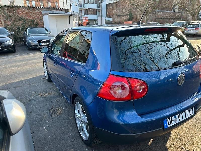 Gebraucht VW Golf V Comfortline 140 PS (102 kW) 2007 Limousine