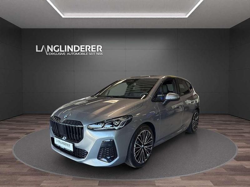 Skyscraper grau metallic Gebraucht 2024 BMW 223 Active Tourer M Sport Van / Kleinbus | 38.900 € (Guter Preis) - Bild 1/3