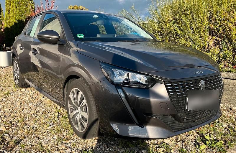 Grau Gebraucht 2020 Peugeot 208 Active Kleinwagen | 13.800 € (Fairer Preis) - Bild 1/4