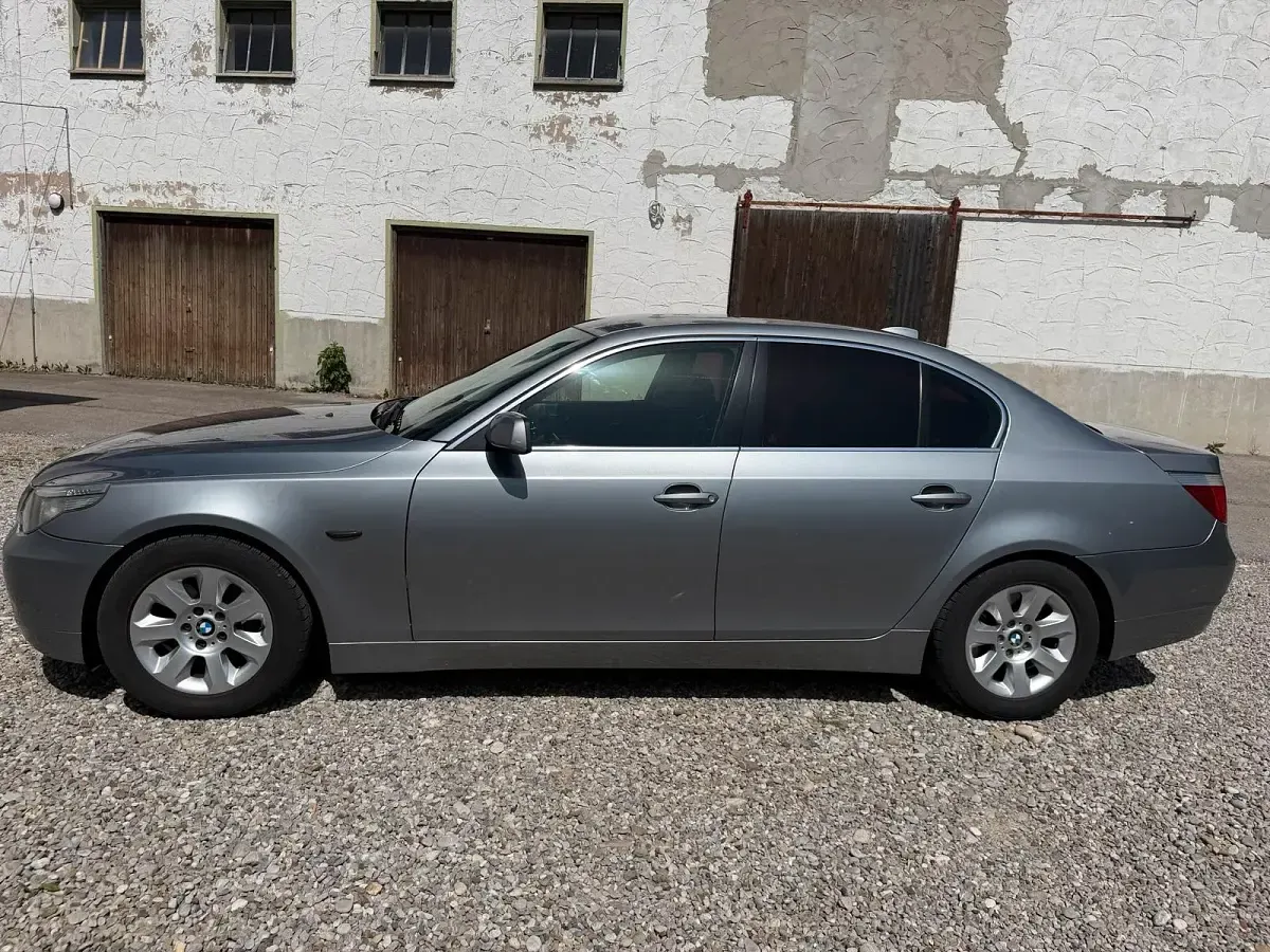 Gebraucht BMW 525 192 PS (141 kW) 2004 Limousine