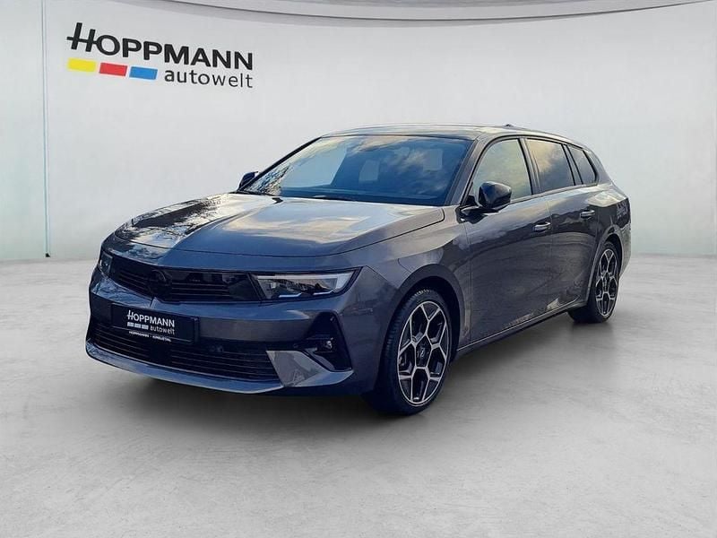 Gebraucht Opel Astra Ultimate 131 PS (96 kW) 2024 Mondstein grau/e:vulkan grau Kombi