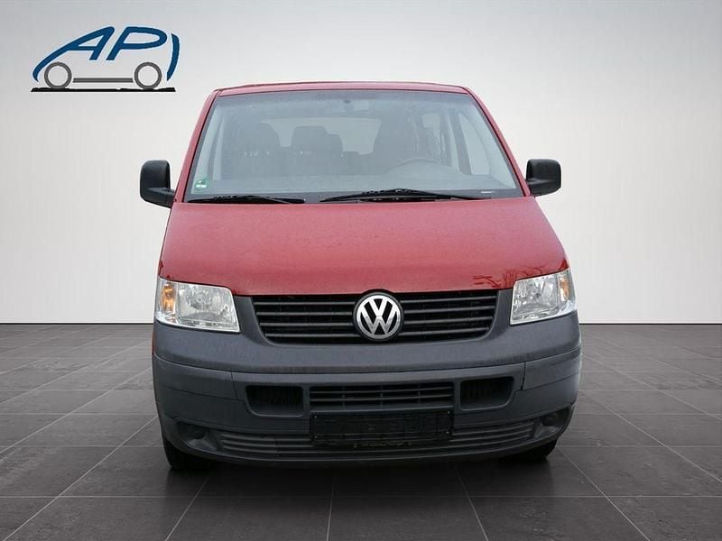 Używany VW Transporter 131 KM (96 kW) 2006 Czerwony Van