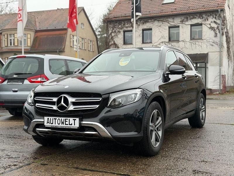 Schwarz Gebraucht 2016 Mercedes GLC250 SUV | 25.490 € (Guter Preis) - Bild 1/4